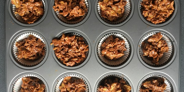 Cooking with Kids: Chocolate Cornflake Cakes