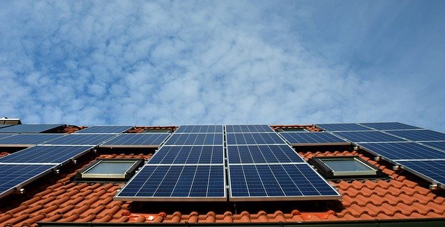 Getting the Right Solar Panel Fit For Your Roof